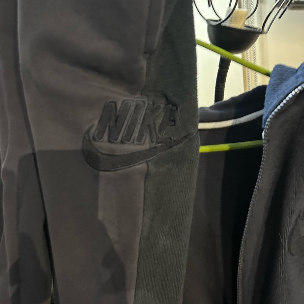 Nike Black Sweatpants for Everyday Comfort